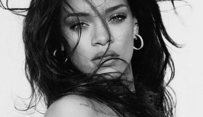 Rihanna a dat vestea cea mare. Fanii sunt în delir după momentul surprinzător de la Met Gala
