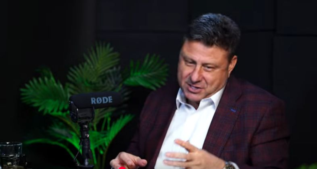 Daca nu mai are loc in Mamaia... Virgil Lixandru trage un tun imobiliar pe taluzul dintre Poarta 3 si Poarta 4. Video Daca nu mai are loc in Mamaia... Virgil Lixandru trage un tun imobiliar pe taluzul dintre Poarta 3 si Poarta 4. Video