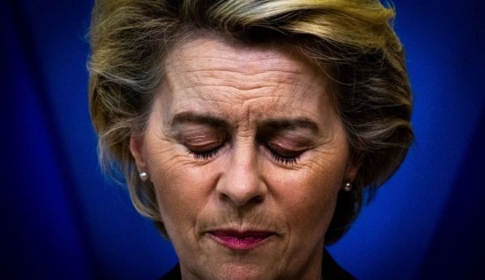 Ursula von der Leyen ar putea suferi o „rușine majoră”. Scandalul achiziției de vaccinuri și problema SMS-urilor ascunse