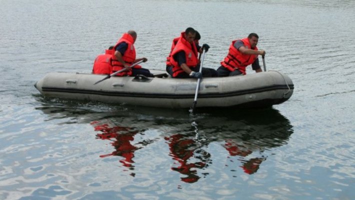 Alertă! Persoană în pericol de înec, în balta Conacu