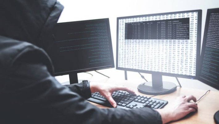 Atac cibernetic în Marea Britanie: O agenție guvernamentală acuză furtul unei cantități „semnificative” de date personale