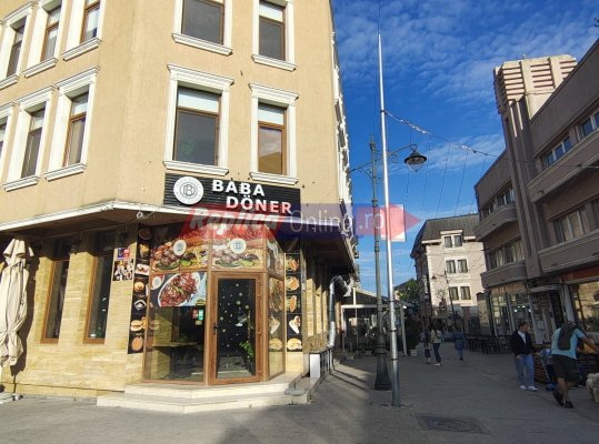 Rămași fără bucătari, patronii unui restaurant din Piața Ovidiu își vând afacerea. Video