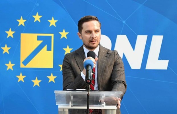 Constănțeanul Stelian Bujduveanu preia conducerea Primăriei Capitalei, după demisia lui Nicușor Dan