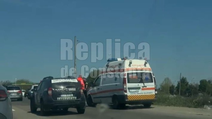 Accident rutier în zona sensului giratoriu din Ovidiu, în zona Celsy. Video