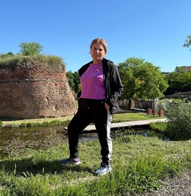 O infirmieră de la Spitalul Județean a primit bani să urgenteze efectuarea unui CT  
