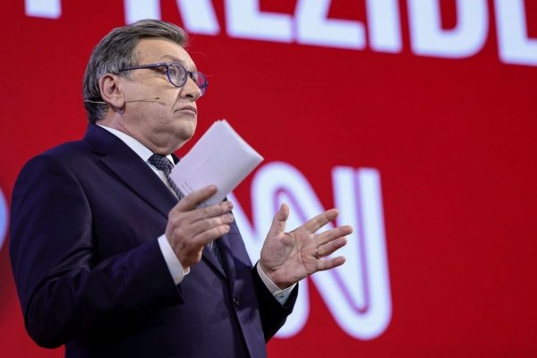 Crin Antonescu: Nicușor Dan, o ficțiune manevrată abil, ca la alba-neagra