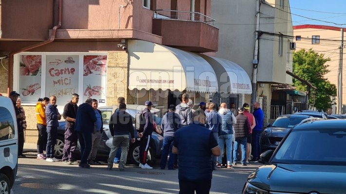 Cozi la carmangeriile din Constanța, de 1 Mai, mai ceva ca pe vremea lui Ceașcă! Video