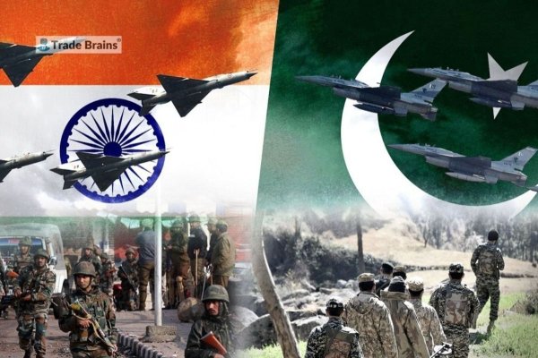 Armata pakistaneză a lansat atacuri de-a lungul întregii frontiere de vest a Indiei