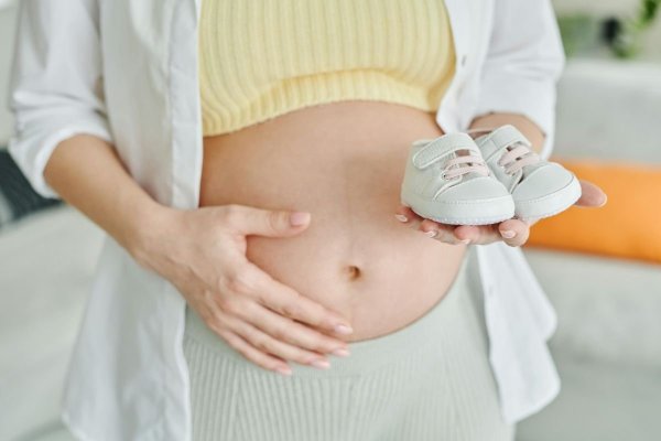 Căldura extremă pune în pericol sănătatea gravidelor și a bebelușilor