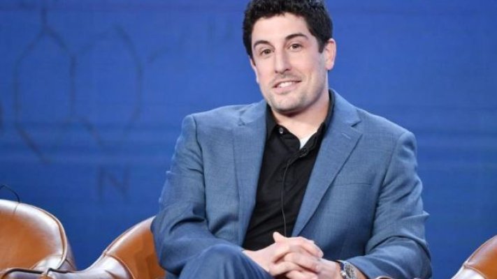 Transformare spectaculoasă pentru Jason Biggs. Actorul din American Pie a slăbit 16 kilograme. Cum arată acum