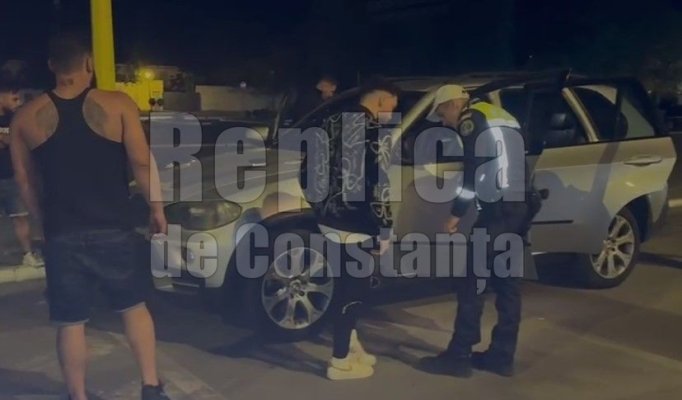 Alertă în Mamaia! Un șofer a fost prins de polițiști cu o armă în mașină. Video