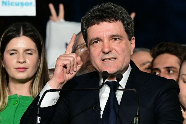 Nicușor Dan nu exclude ca SUA să-și retragă trupe din România