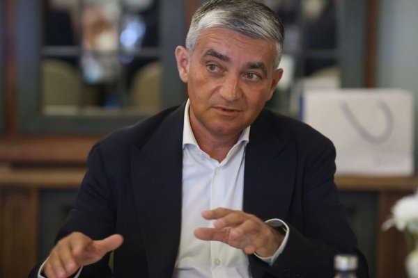 Procurorii DNA au descins la Primăria Sinaia: Este vizat, din nou, primarul Vlad Oprea