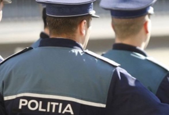 O femeie pe al cărei nume s-a emis mandat de executare a fost identificată de polițiștii din Mangalia