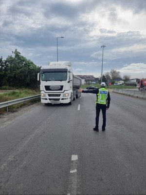 Polițiștii rutieri desfășoară acțiunea „Truck & Bus” în județul Constanța