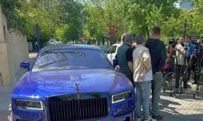 Gigi Becali a rămas fără permis de conducere... după ce și-a luat mașină scumpă