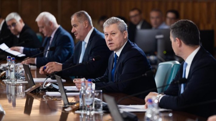 Miniștrii, chemați la raport înainte de negocierile pentru PNRR. Fără banii europeni urmează creșteri de taxe și impozite