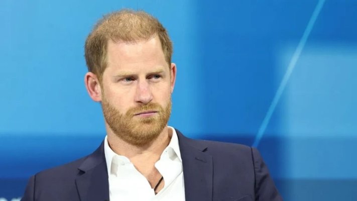 Prințul Harry a trimis mesaje indecente unei alte femei. Ce legătură ar fi existat între cei doi