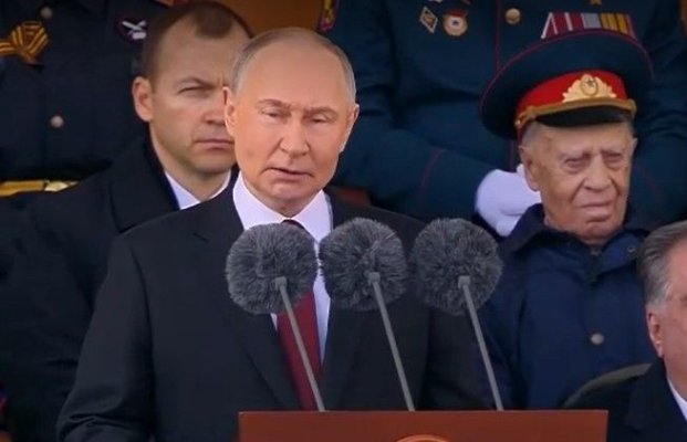 Paradă militară, la Moscova. Putin a sfidat Occidentul alături de 30 de lideri străini