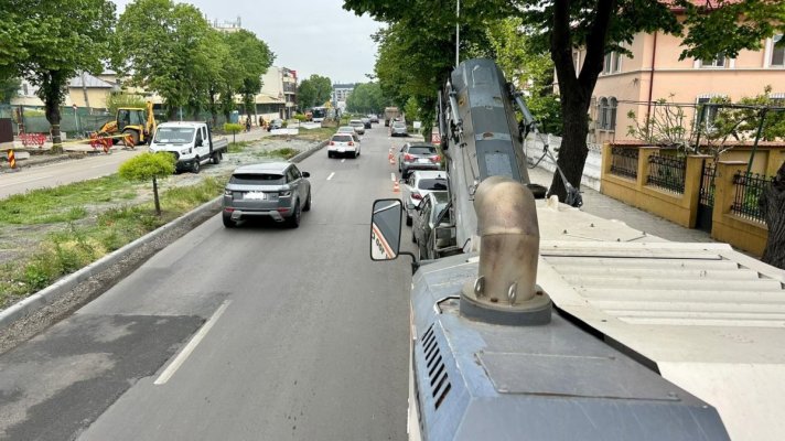 Restricții parțiale de trafic rutier. Se decopertează carosabilul pe bulevardul Mamaia, între străzile Patriei și Ion Rațiu