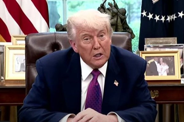 Trump anunță construirea unui scut antirachetă „Domul de aur“ pentru Statele Unite