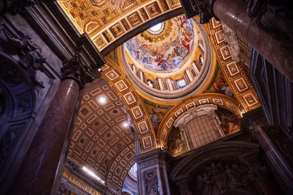 Secretele unui Conclav istoric: Numele interzis pentru viitorul papă. Se aprinde fitilul unui scandal la Vatican