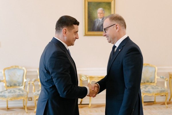Președintele AUR, George Simion, candidat la alegerile prezidențiale, vizită în Polonia la președintele Andrzej Duda. Video
