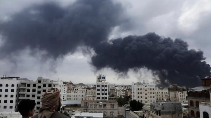 Israelul loveşte principalul aeroport din Yemen, într-un atac aerian împotriva houthi