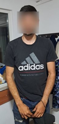 Un bărbat a fost depistat de jandarmi cu substanțe posibil interzise