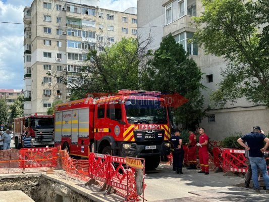 Incendiu la un apartament din Constanța din cauza unei lumânări lăsate nesupravegheate. Video