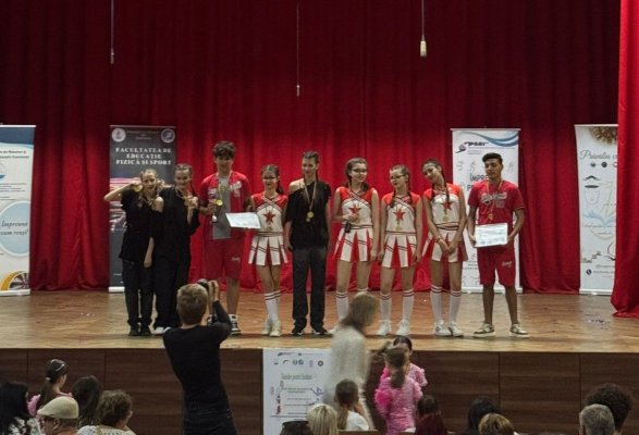 Elevii Liceului „Lucian Blaga“ au dominat competiția de majorete și de dans modern