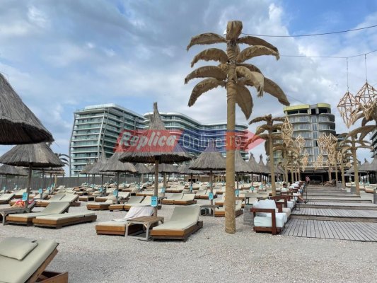 Cum argumentează Shut Up Beach taxa suplimentară percepută turiștilor 