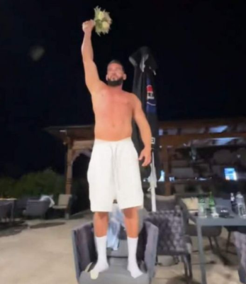 Dorian Popa a prins buchetul la „nunta” lui Bisoi Petruț. Ce i-a amuzat pe invitați