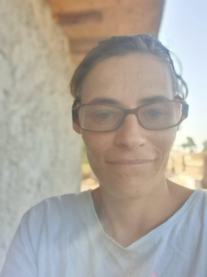 Unei femei amărâte din Constanța concubinul i-a furat cardul cu banii primiți de la oameni