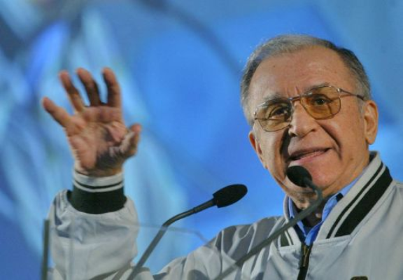 Starea lui Ion Iliescu s-a ameliorat după ce a fost în stare critică