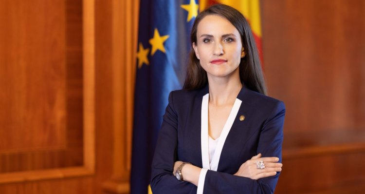 Oana Țoiu și-a șters postarea în care condamna asasinarea lui Charlie Kirk, în ziua înmormântării activistului