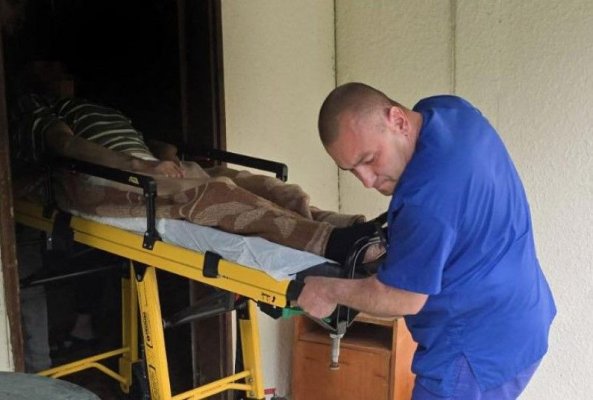 Mai multe cămine ale groazei, călcate de poliție. Bătrânii erau legați, sedați și încuiați