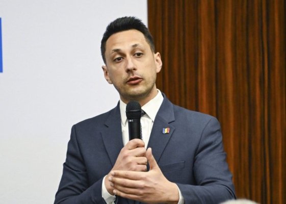 Politician amendat de AEP cu 15.000 de lei, pentru că l-a susținut ilegal pe Nicușor Dan