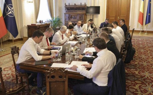 Schimb dur de replici pe tema vânzării companiilor de stat. Stenograme de la negocierile pentru guvernare