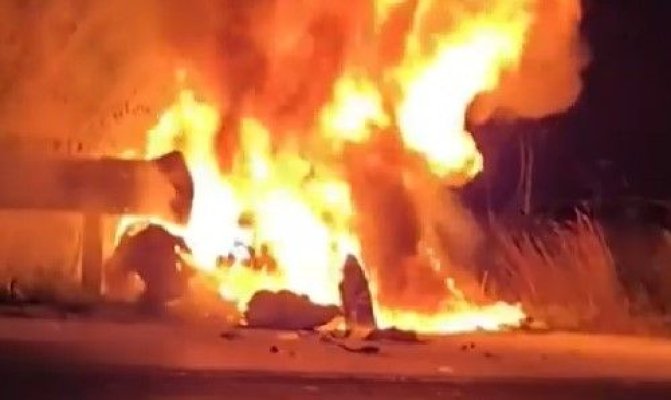 Tinerii care au murit arși de vii, în mașina cu care fugeau de poliție, făceau liniuțe înainte de tragedie. Video