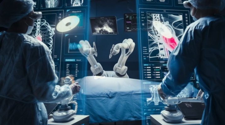Un bolnav de cancer a fost operat de un chirurg de la o distanță de aproape 11.000 km