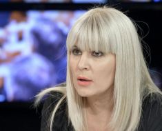 Elena Udrea lansează acuzații de Florii: „Nu e doar o vânzare, este trădare națională“