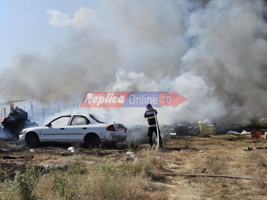 Incendiu puternic, pe strada Vârful cu Dor. 9 autoturisme s-au făcut scrum. Video