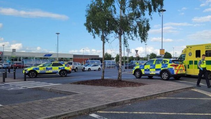 Incident armat, într-un centru comercial din Irlanda. Un bărbat a murit 