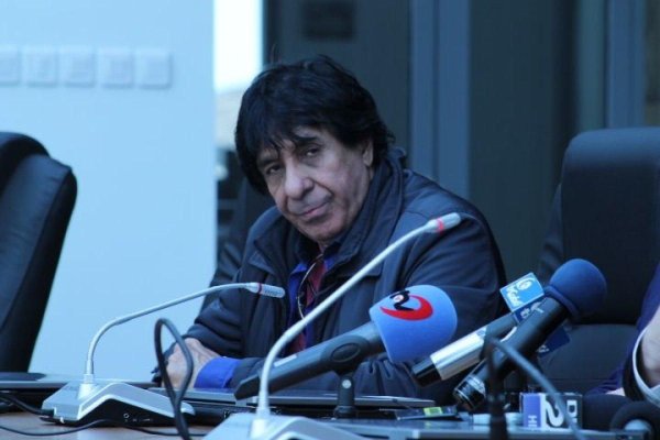 Un afacerist de 75 de ani cere falimentul unei firme care are afaceri pe plajele din Constanța