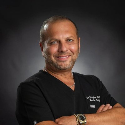Țara arde și „baba“... se face frumoasă! Ce intervenții estetice își mai fac doamnele și domnișoarele de la malul mării?