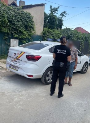 Persoană surprinsă în timp ce încerca să sustragă lavanda plantată pe domeniul public. Video