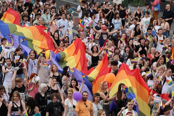 Scandal la Bucharest PRIDE: 5 persoane au fost reținute de jandarmi 