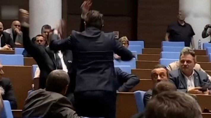 Ciocniri și tensiuni în Parlamentul Bulgariei din cauza intrării în zona euro