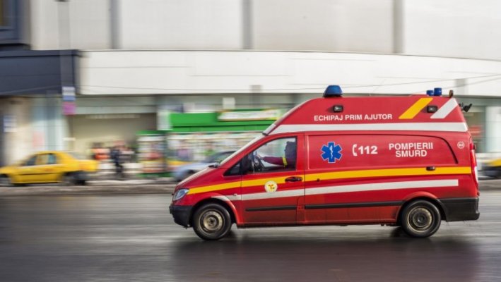 O profesoară de matematică şi-a dat foc în ultima zi de școală, pe stradă